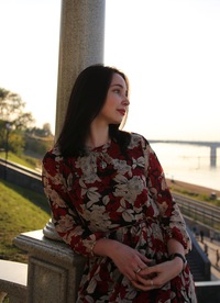 Анна Попова