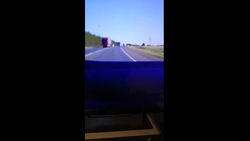 Таких уродов надо прав лишать.