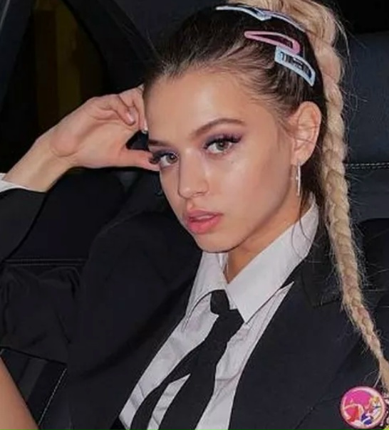 Юля Плещева on Instagram: "Прическа:Юля Плещева #стилист# танцы# танцоры# бальни